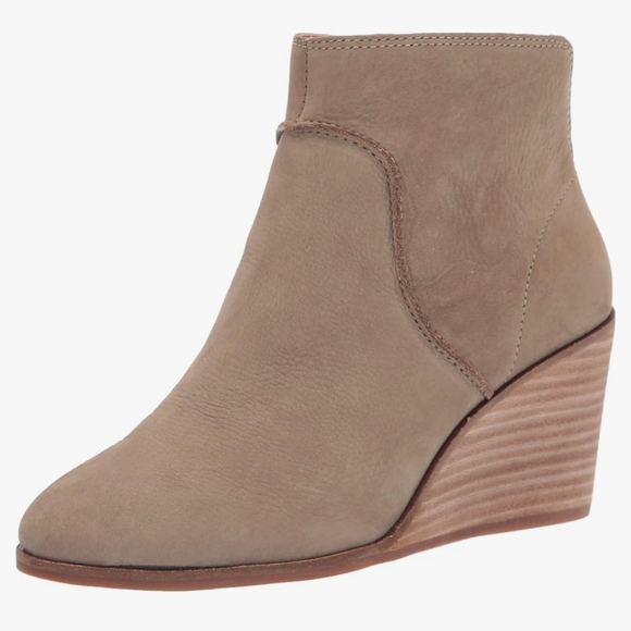 Lucky Brand Women's Zanta Bootie Ankle Boot, Fossilized, 9.5 - Picture 1 of 3